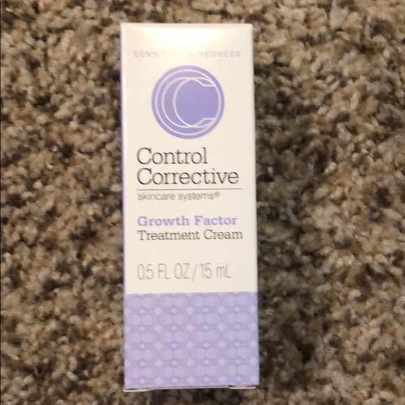 Growth Factor Treatment Cream - Picture 1 of 3